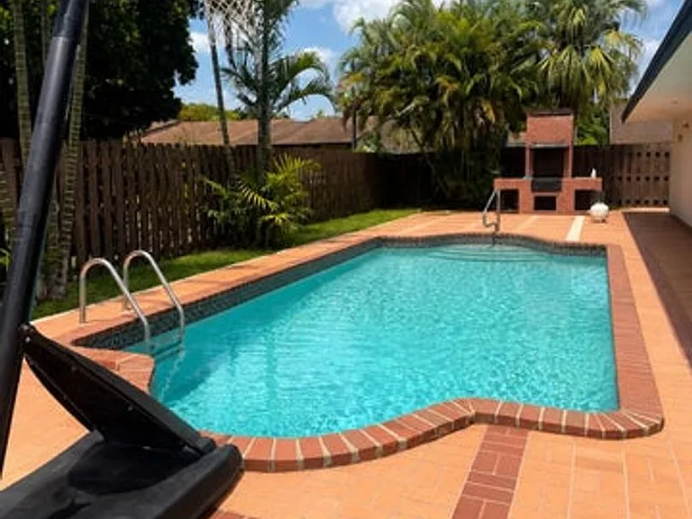 13430 SW 99th Ter — Photo 1