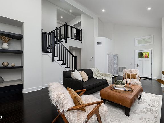 5th image of 4606 Pine Valley Pl