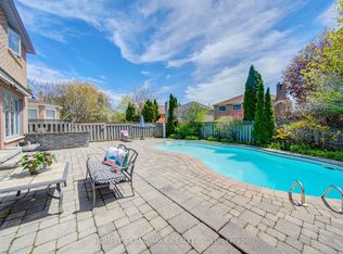375 Manhattan Dr, Markham, ON L3P 7J2