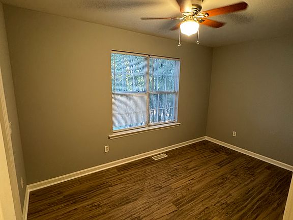 5th image of 106 Aleda St #1