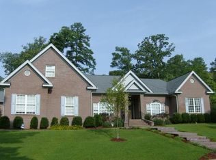 4521 Sugarloaf Pl, Fayetteville, NC 28311