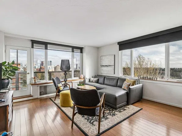 3316 W Rideau Pl SW #605, Calgary, AB T2S 1Z4