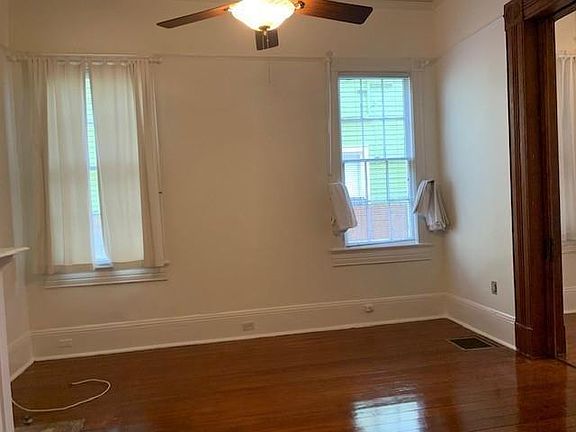 3rd image of 4921 Magazine St #D