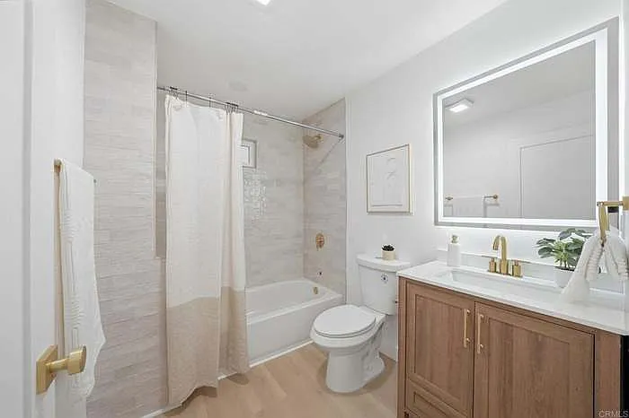 1641 Donax Ave #43 — Photo 3