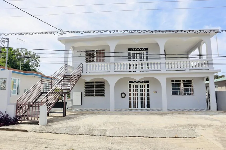 3 bed, 1.0 bath, 1310 sqft, $680 — Photo 1
