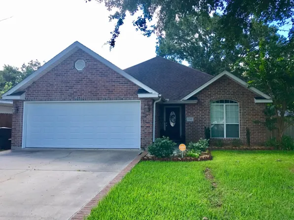 2215 Avenue C, Nederland, TX 77627