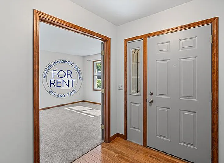 3263 Silverwood Dr — Photo 35
