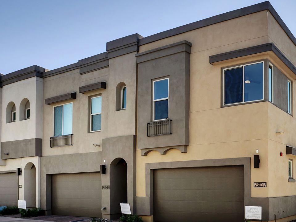 Luxurious Townhomes