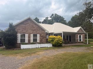 1074 County Road 1105, Maud, TX 75567