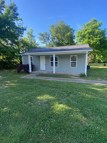 214 W Lokey Ave Photo 1