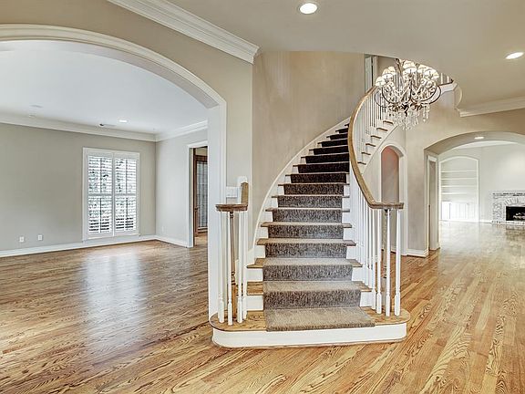 4th image of 23-1 W Oak Dr