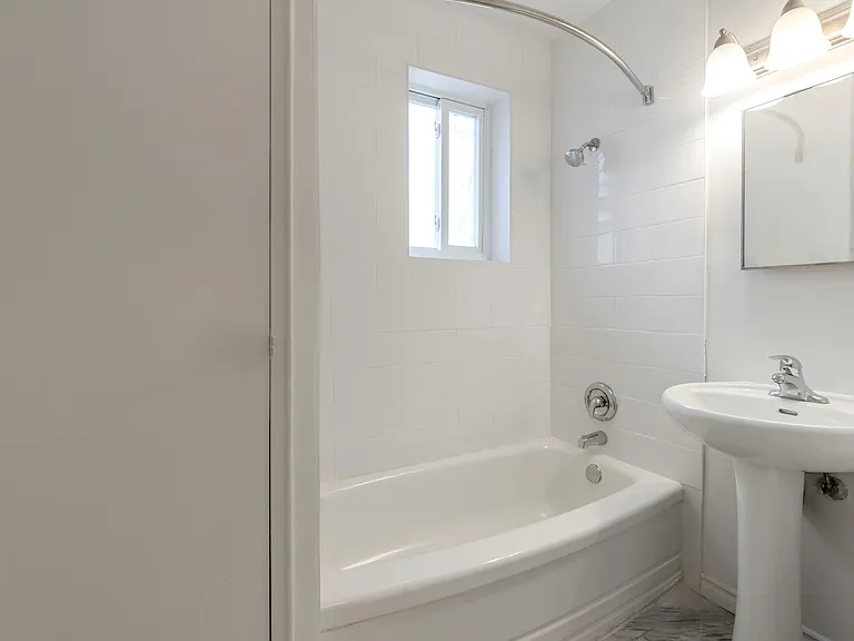 392 Dolph St S — Photo 14