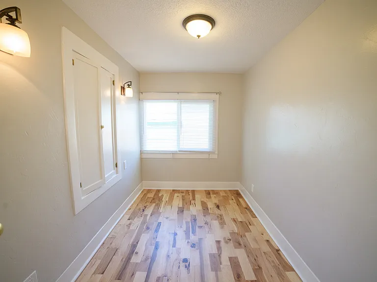 112 12th St N #118 — Photo 10