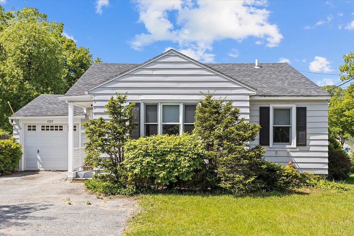 1327 North Avenue, Burlington, VT 05408 MLS 4954876 Zillow