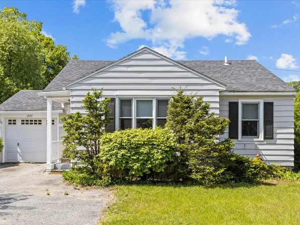 1327 North Avenue, Burlington, VT 05408