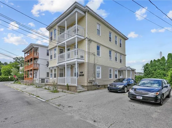 195 Urban Ave, North Providence, RI 02904