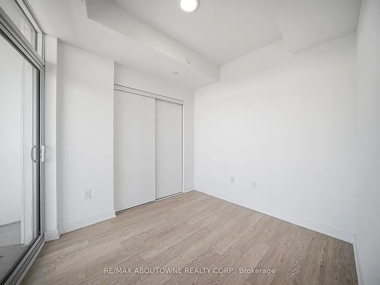 2782 Barton St E #516 — Photo 16