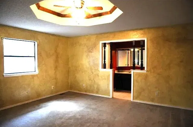4 bed, 2.5 bath, 2256 sqft, $1,595 — Photo 4