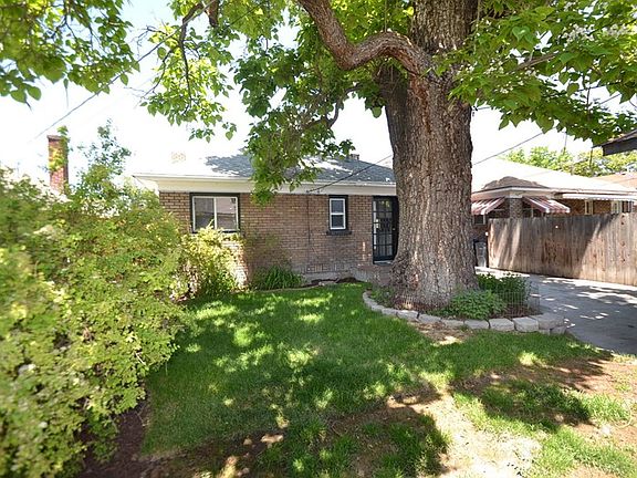 5th image of 228 E Ramona Ave