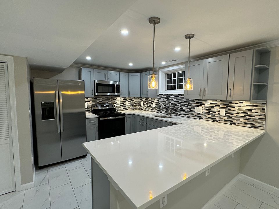1st image of 4622 Creek Shore Dr