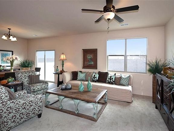 2nd image of 3240 Calle Nueva Vis