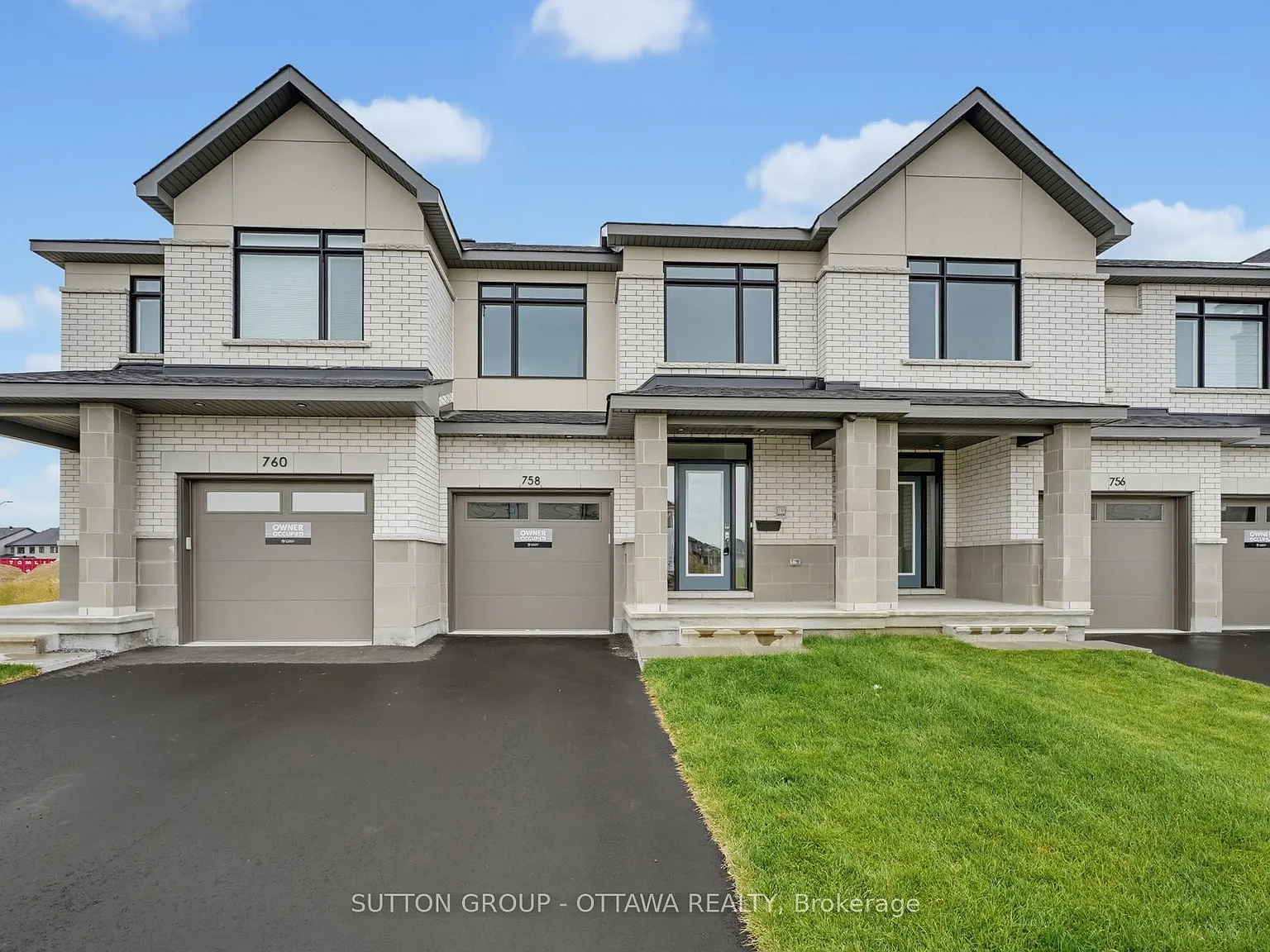 3 bed, $2,850 — Photo 1