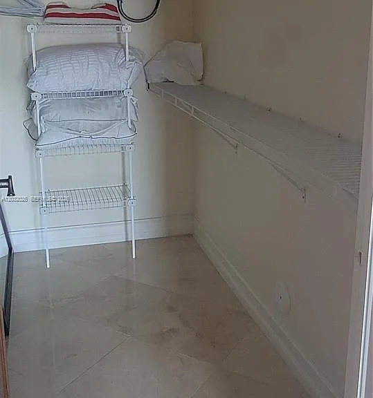51 W Plaza Del Lago — Photo 28