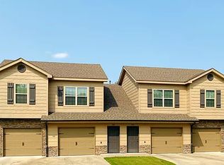 204 W Stonebrook St #204, Claremore, OK 74017