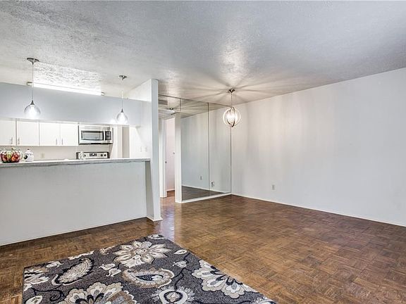 2nd image of 2627 Douglas Ave APT 131
