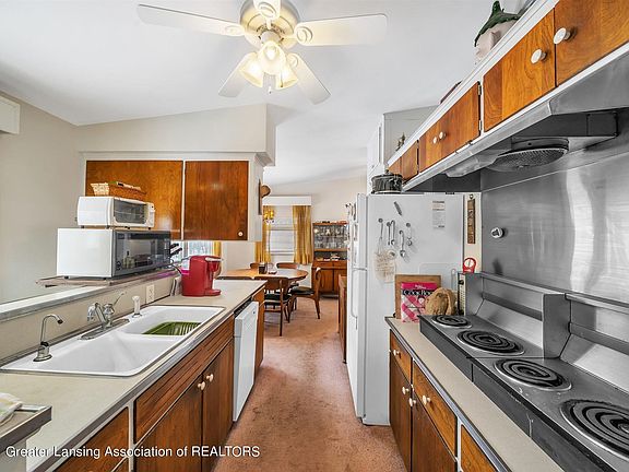 5th image of 9899 Looking Glass Brook Dr
