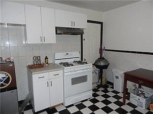 4th image of 33 Hawthorne Ave