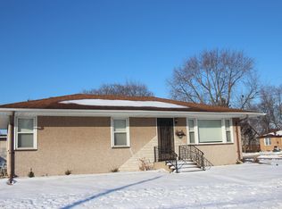 1326 Calhoun St, Peru, IL 61354