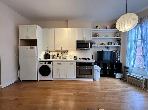 77 Tyler St Unit 2, Boston, MA 02111