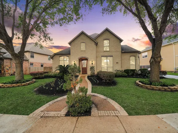 1807 Ravenel Ln, Sugar Land, TX 77479