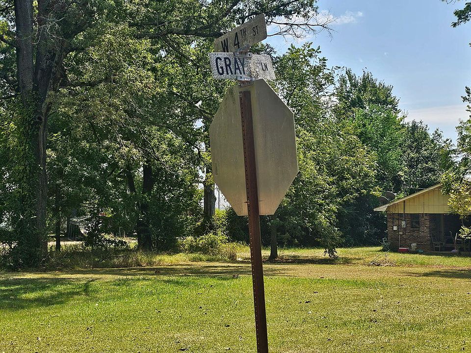 2nd image of 254 Gray Ln