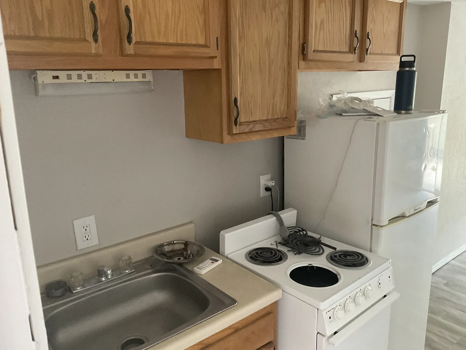 318 Princeton Drive Southeast — Photo 2