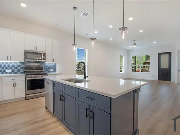 1240 Eureka Springs St, Prosper, TX 75078