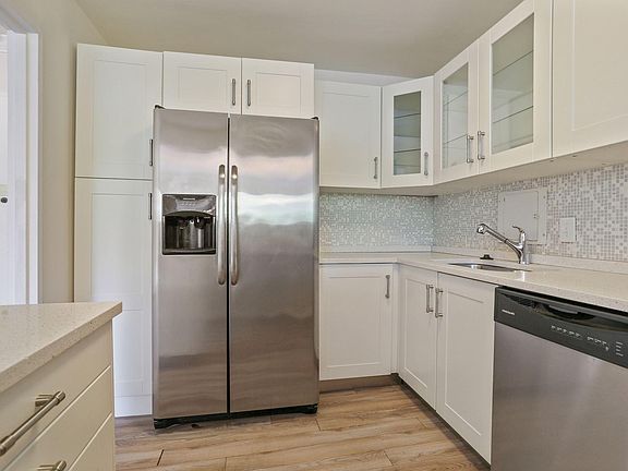 3rd image of 4501 Arlington Blvd APT 224
