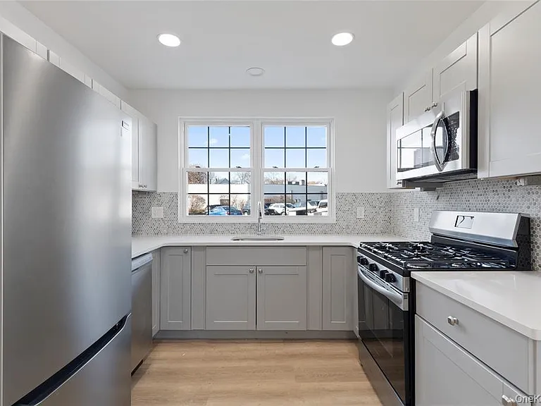 9 Lagrange Ave #1 — Photo 3