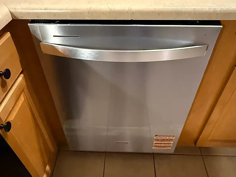 Appliances all upgraded to modern stainless steel