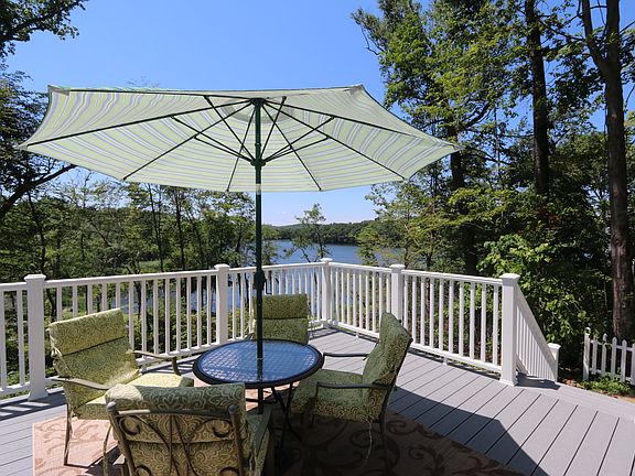 4th image of 485 Lake Shore Dr
