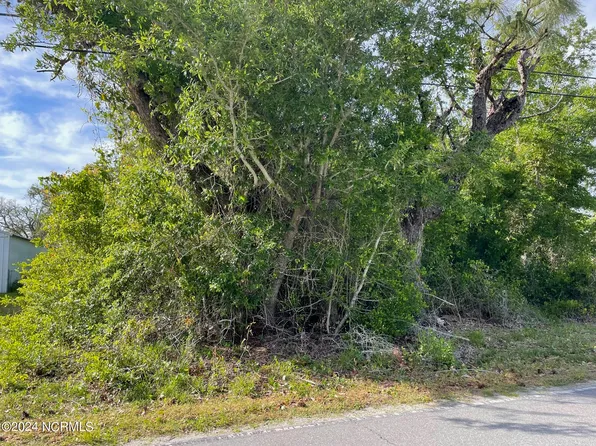 311 Shell Road, Atlantic, NC 28511