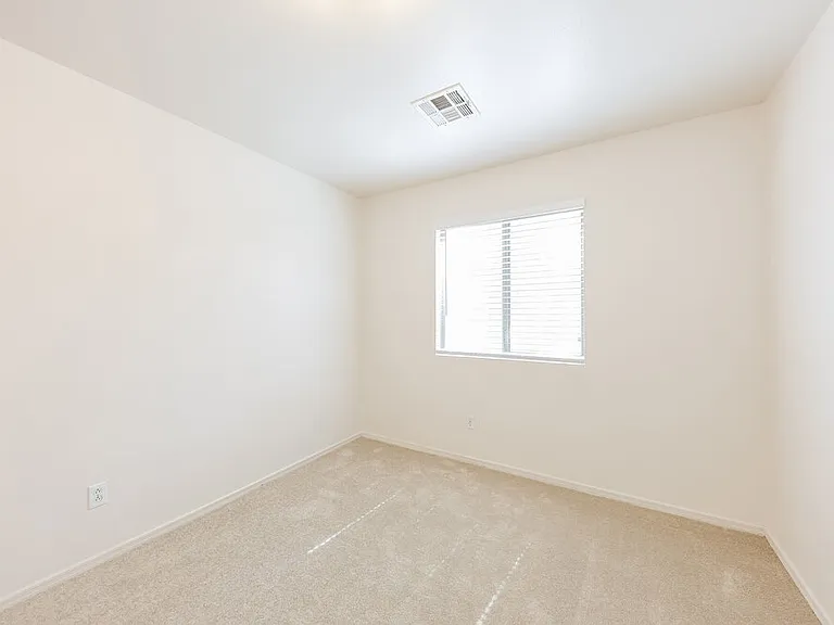 15019 W Port Au Prince Ln — Photo 13
