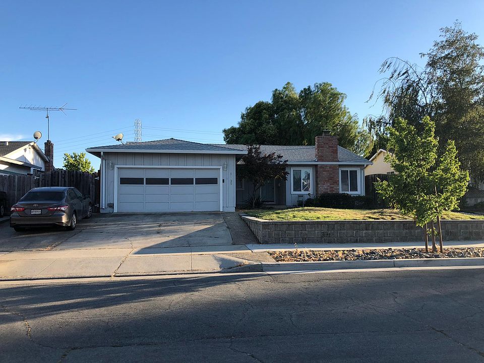 1st image of 15425 Barcelona Ct