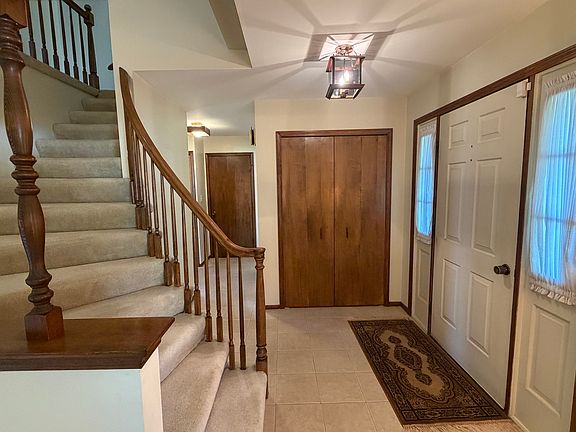 5th image of 26820 Cecile St