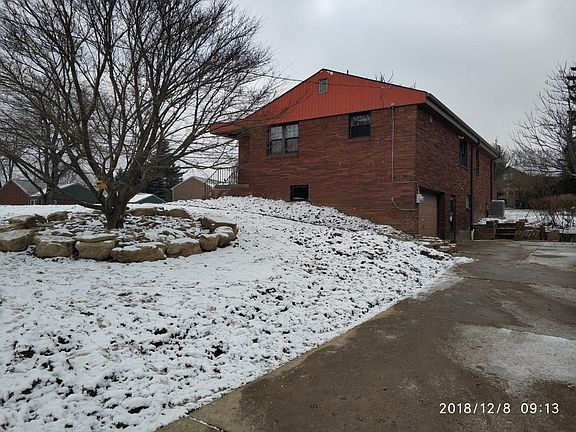 2nd image of 138 Meadowbrook Dr