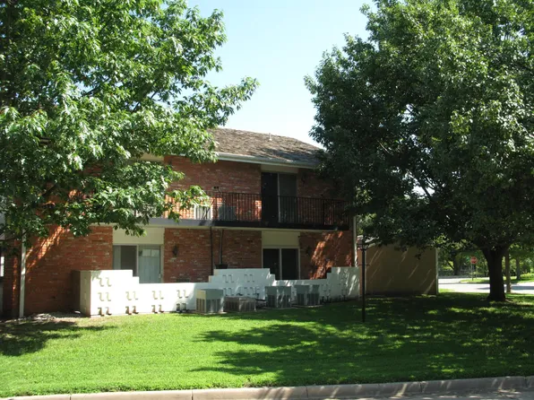 1201 W River Blvd, Wichita, KS
