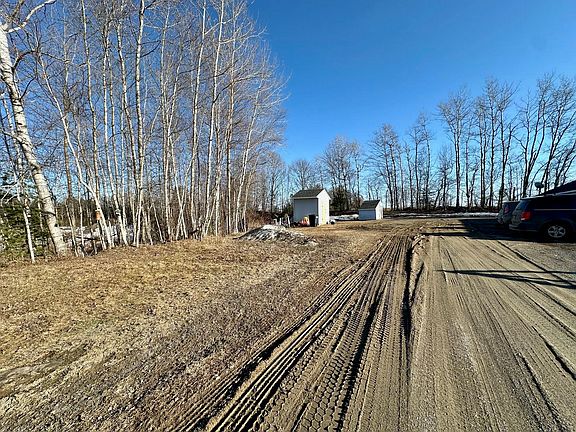 3rd image of 445-447 Pine Tree Road