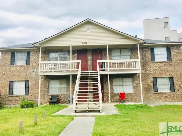 2504 Oak Forest Dr, Savannah, GA 31404