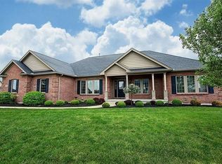 2681 Stonebridge Dr, Troy, OH 45373